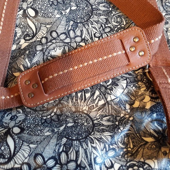 Sakroots Convertible Backpack - Picture 7 of 8